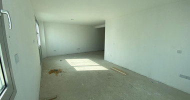 Luxury 6th Floor Penthouse for Sale in Neapolis – 80m from the Sea