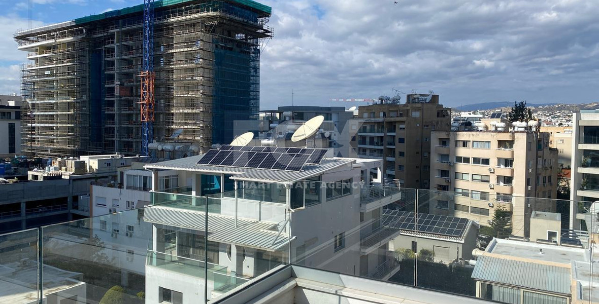 Luxury 6th Floor Penthouse for Sale in Neapolis – 80m from the Sea