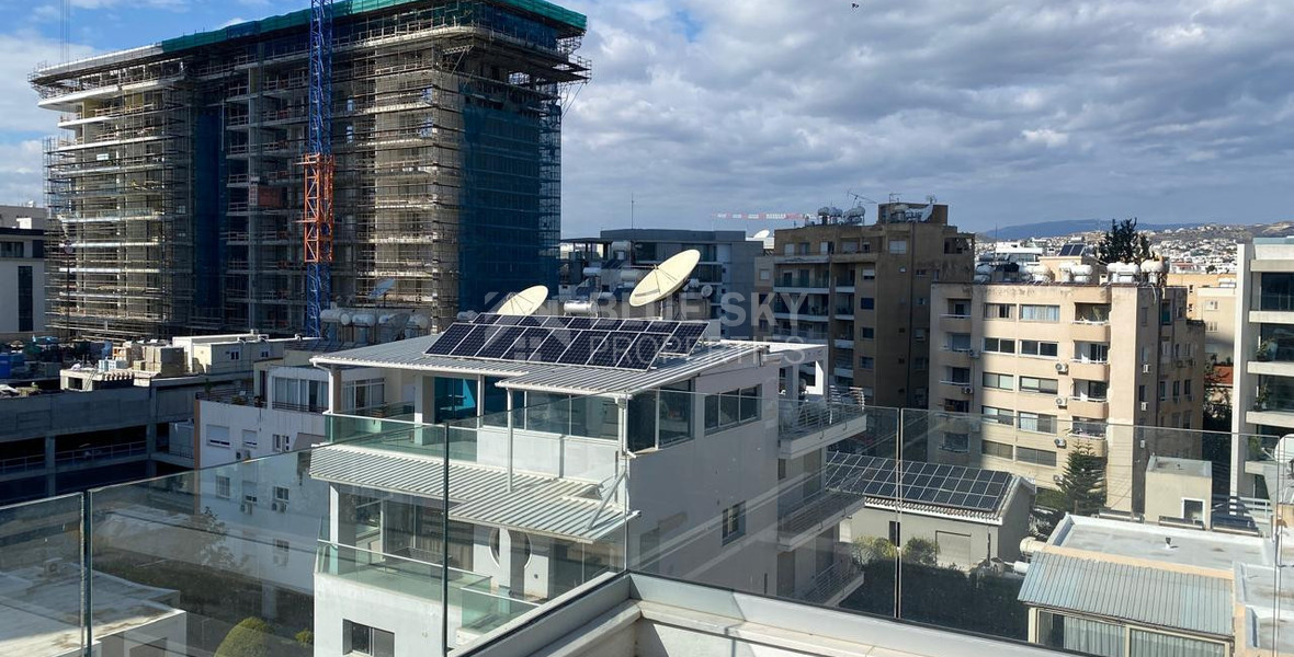 Luxury 6th Floor Penthouse for Sale in Neapolis – 80m from the Sea