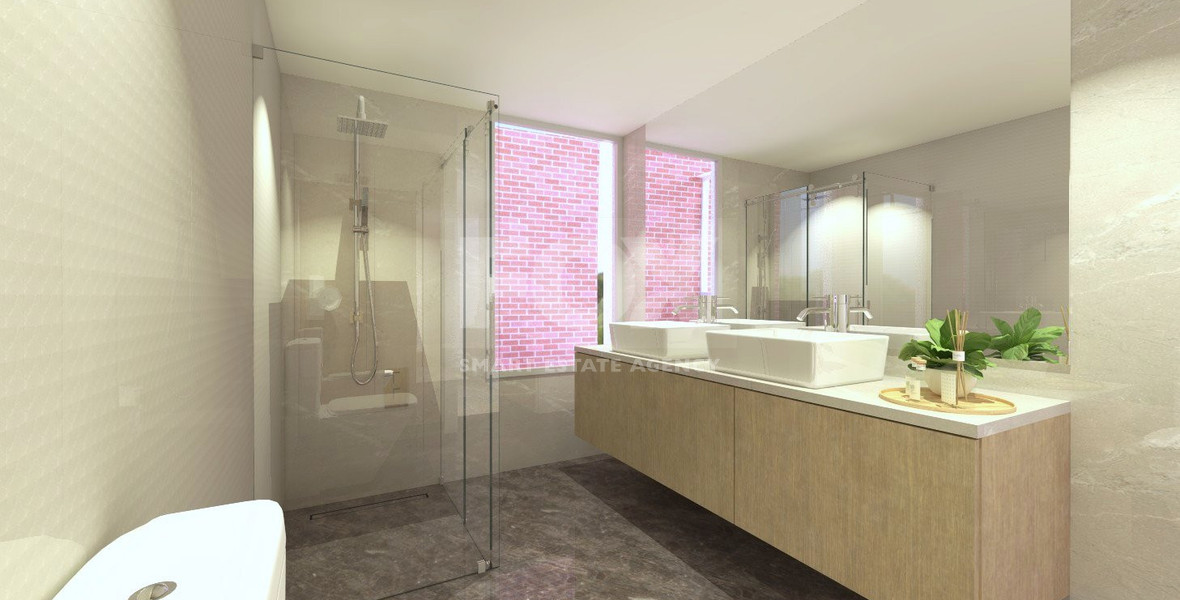 RENT: OPTIONALLY FURNISHED FULLY RENOVATED FIVE BEDROOM VILLA WITH SWIMMING POOL IN CENTRAL LIMASSOL