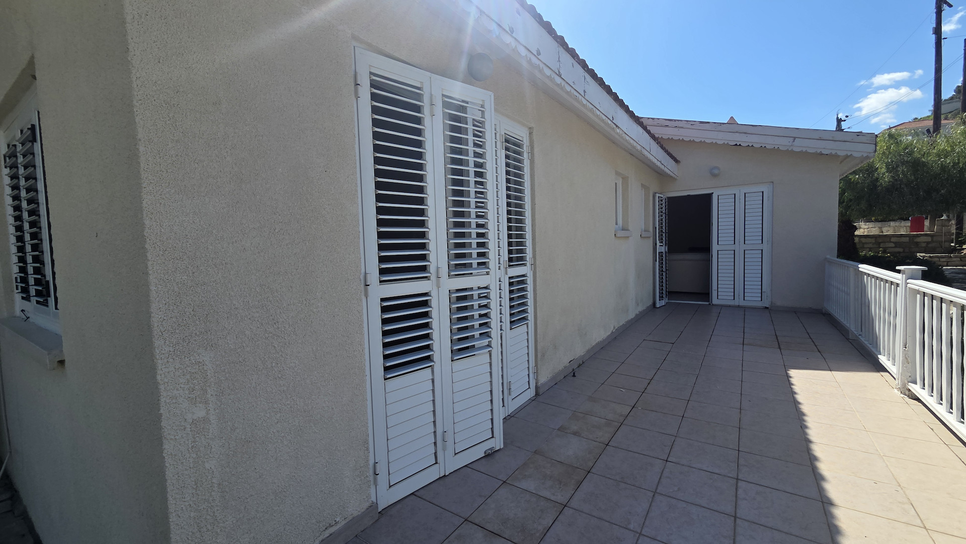 3 bedroom apartment 208 m² in Foinikaria, Cyprus