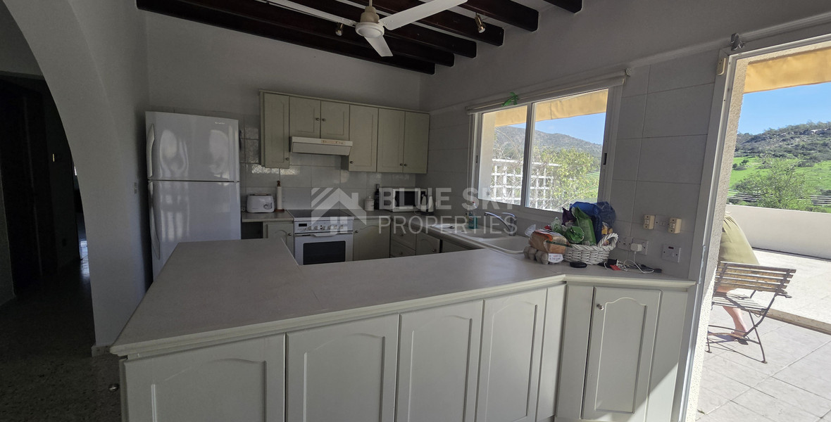 For Rent Detached residence With Big Garden And Panoramic View in Finikaria Limassol