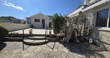 For Rent Detached residence With Big Garden And Panoramic View in Finikaria Limassol