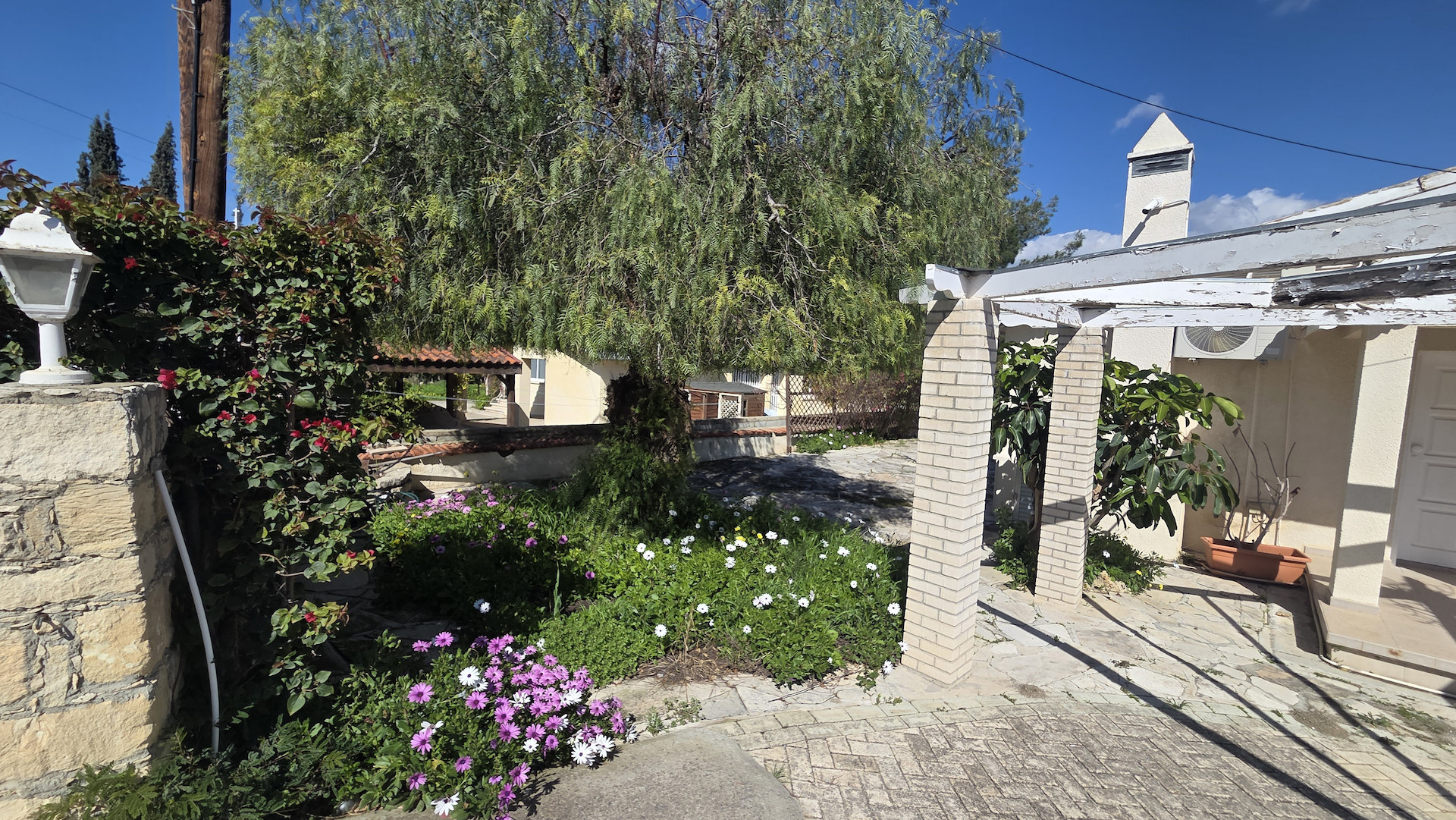 3 bedroom apartment 208 m² in Foinikaria, Cyprus