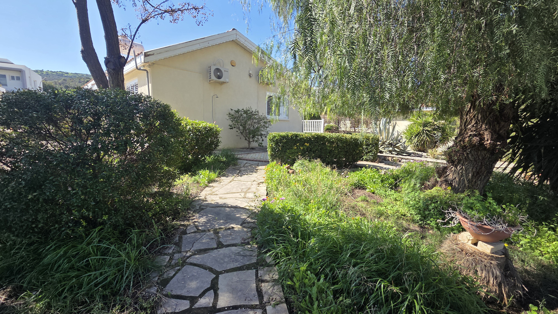 3 bedroom apartment 208 m² in Foinikaria, Cyprus