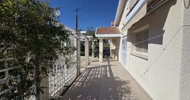 For Rent Detached residence With Big Garden And Panoramic View in Finikaria Limassol