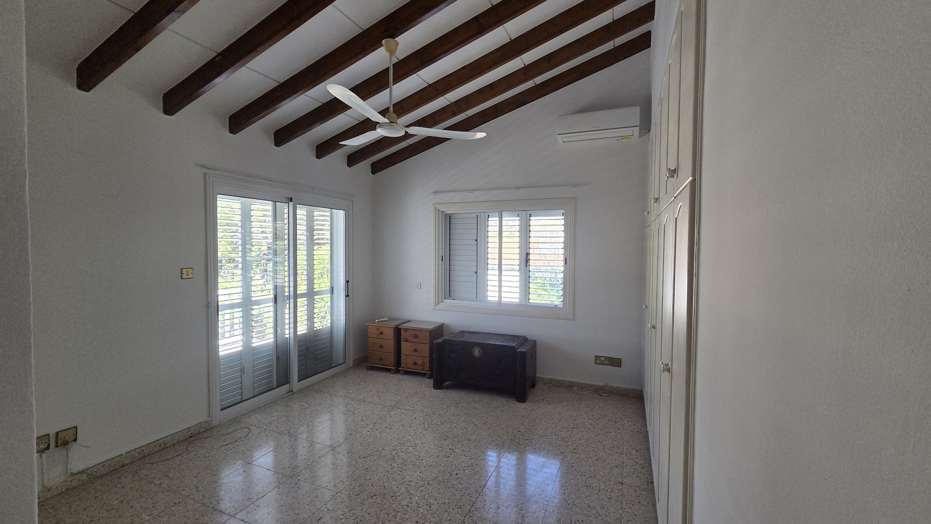 3 bedroom apartment 208 m² in Foinikaria, Cyprus