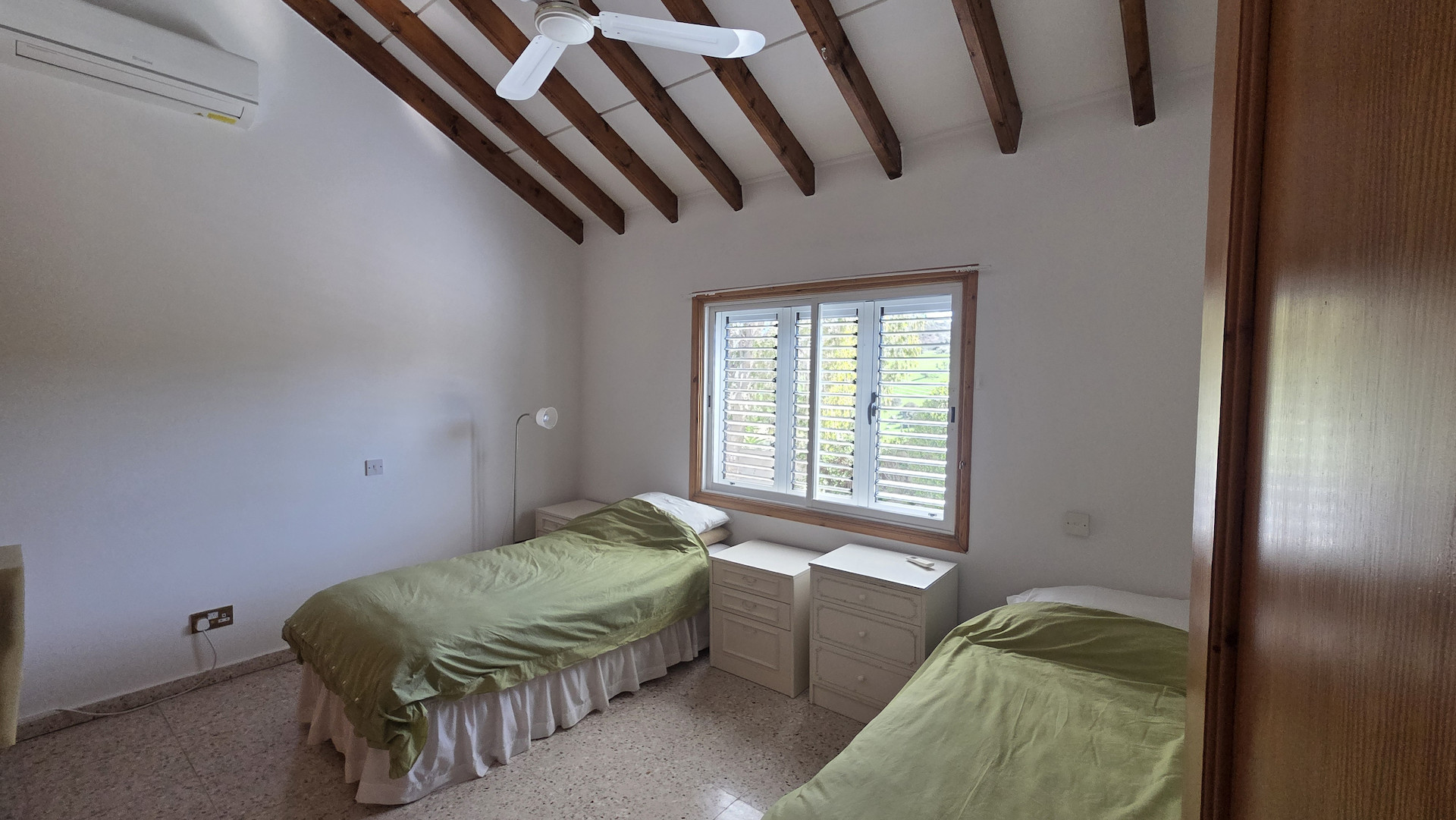 3 bedroom apartment 208 m² in Foinikaria, Cyprus