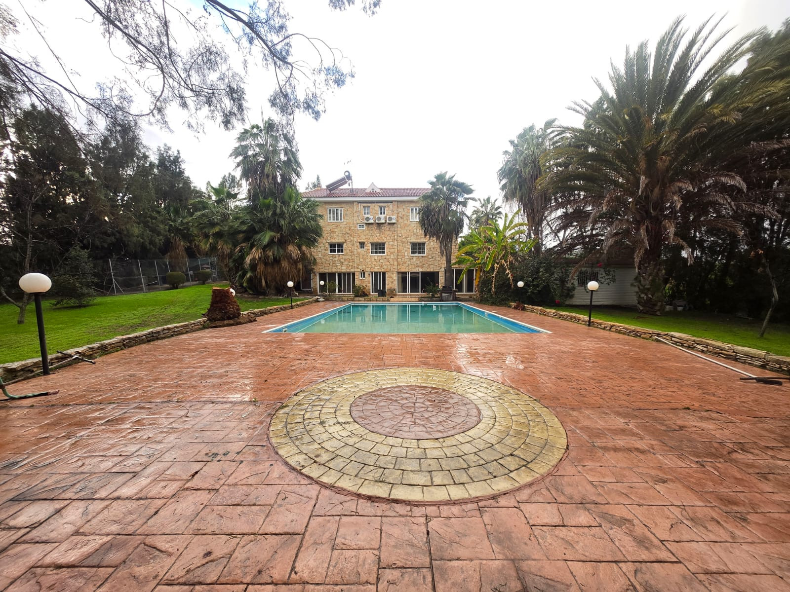 5 bedroom apartment 600 m² in Pyrgos Lemesou, Cyprus