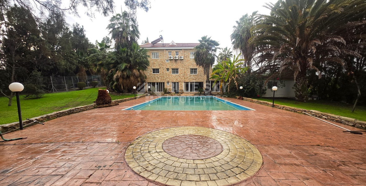 Five Bedroom Unfurnished House for Rent in Pyrgos, Limassol