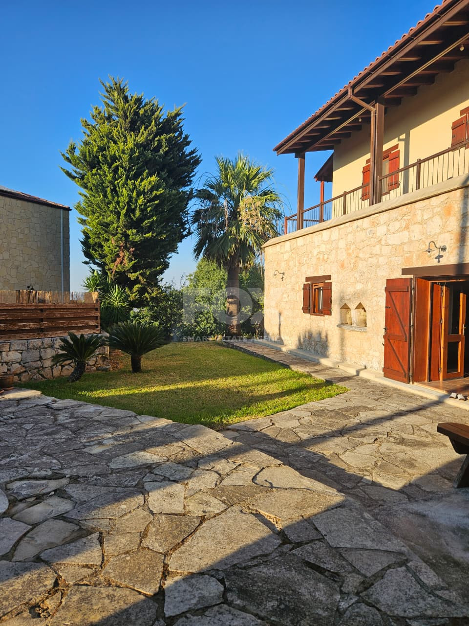 Modern Three Bedroom House in Peaceful Drousia Village for rent