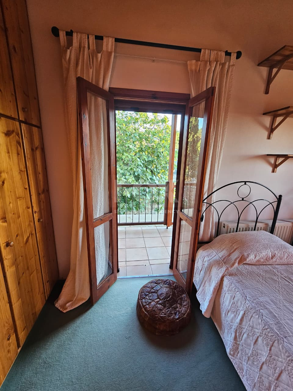 Modern Three Bedroom House in Peaceful Drousia Village for rent