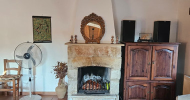 Modern Three Bedroom House in Peaceful Drousia Village for rent