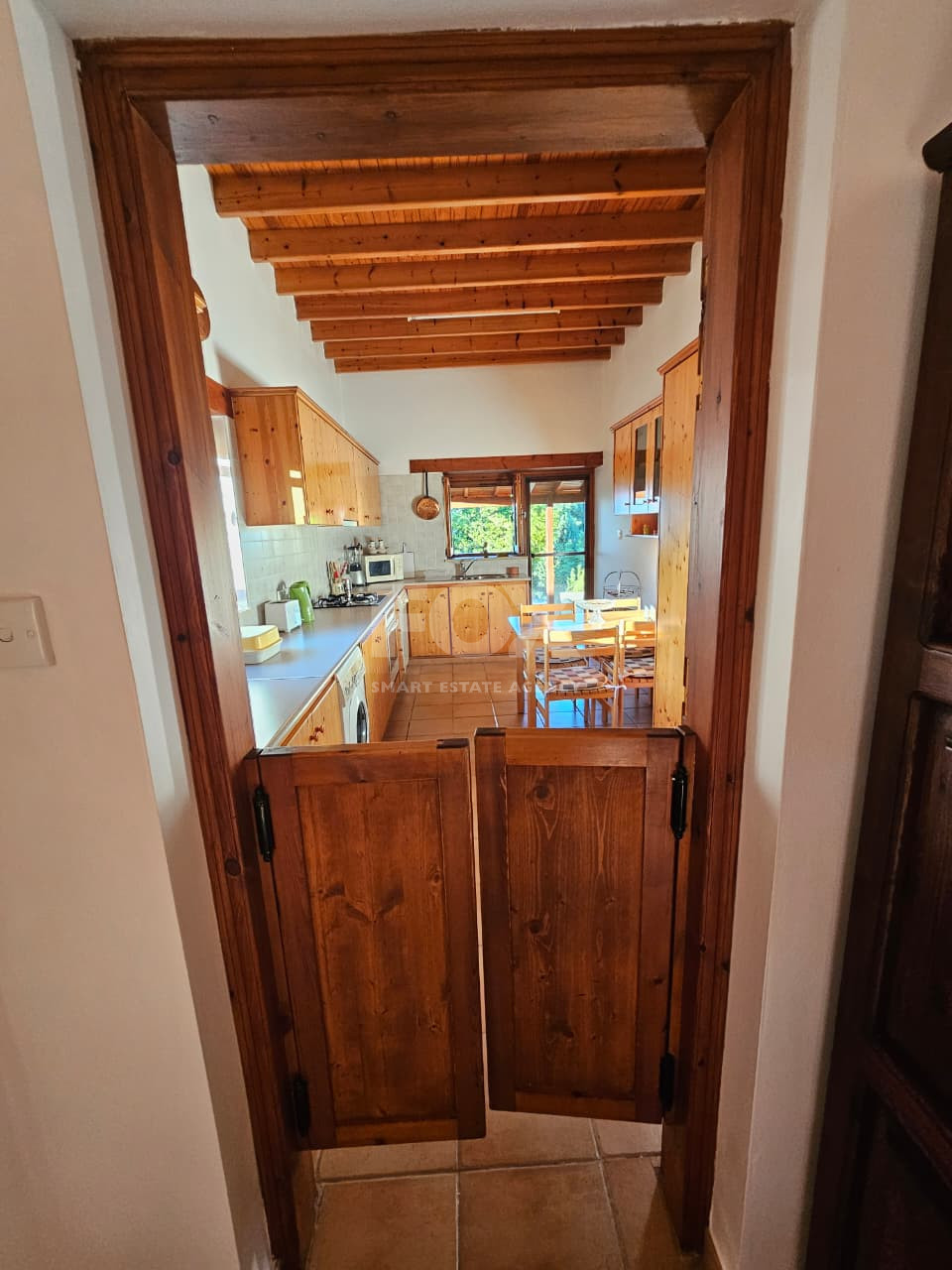 Modern Three Bedroom House in Peaceful Drousia Village for rent