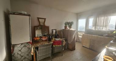 Three Bedroom Apartment For Sale in Linopetra Area