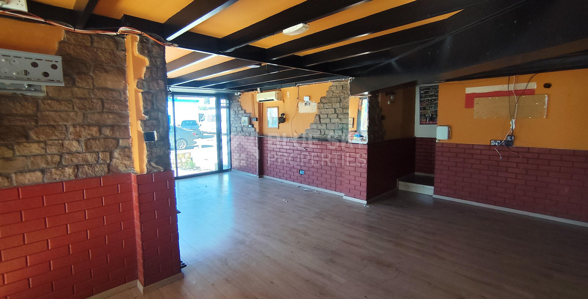 Corner Commercial Shop for Rent – Zakaki – 230m²