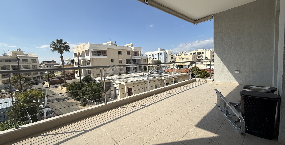 For Rent Premium Fully Furnished Commercial Offices - Commercial Avenue central Limassol Mesa Geitonia.