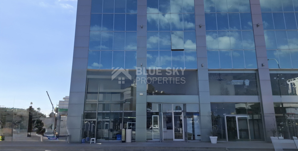 RENT: SHOP FOR RENT IN PRIME COMMERCIAL AVENUE WITH EASY PARKING