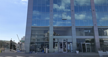 RENT: SHOP FOR RENT IN PRIME COMMERCIAL AVENUE WITH EASY PARKING