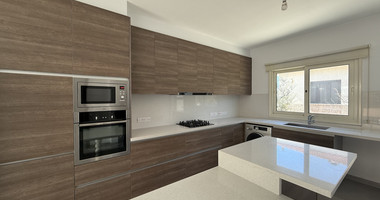 RENT: DETACHED UNFURNISHED THREE BEDROOM HOUSE IN YPSONAS