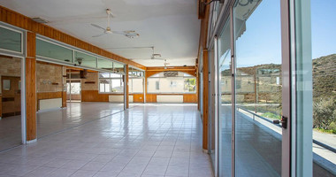 For Sale Three-Storey Mixed-Use Building in Palodia, Limassol District