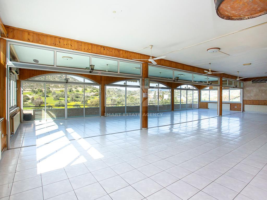 For Sale Three-Storey Mixed-Use Building in Palodia, Limassol District