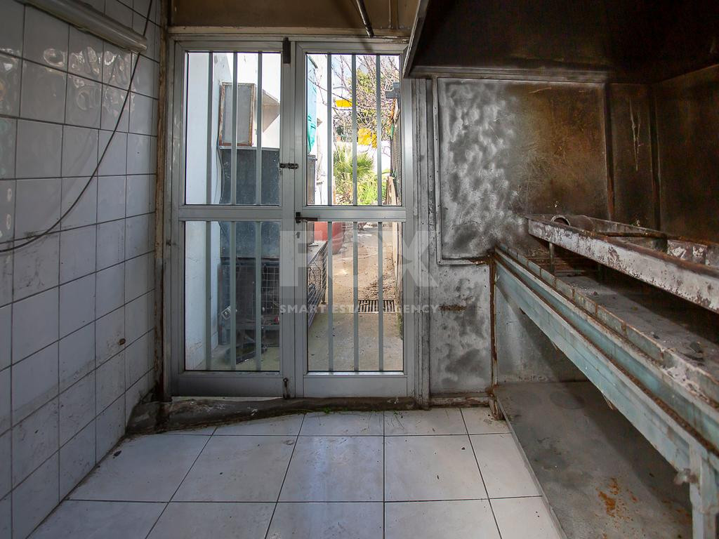 For Sale Three-Storey Mixed-Use Building in Palodia, Limassol District