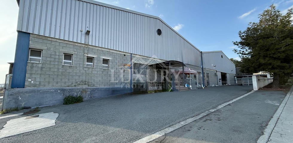 SALE: Industrial Warehouse in Agios Sylas area of Ypsonas