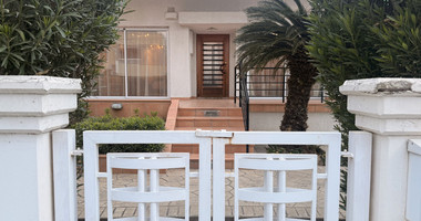 FOR RENT THREE BEDROOM DETACHED HOUSE ON A BIG PLOT IN KAPSALOS