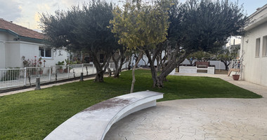 FOR RENT THREE BEDROOM DETACHED HOUSE ON A BIG PLOT IN KAPSALOS