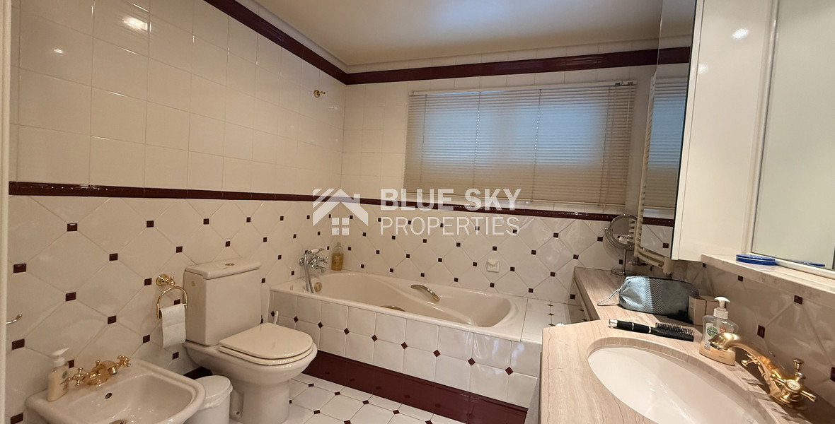 FOR RENT THREE BEDROOM DETACHED HOUSE ON A BIG PLOT IN KAPSALOS