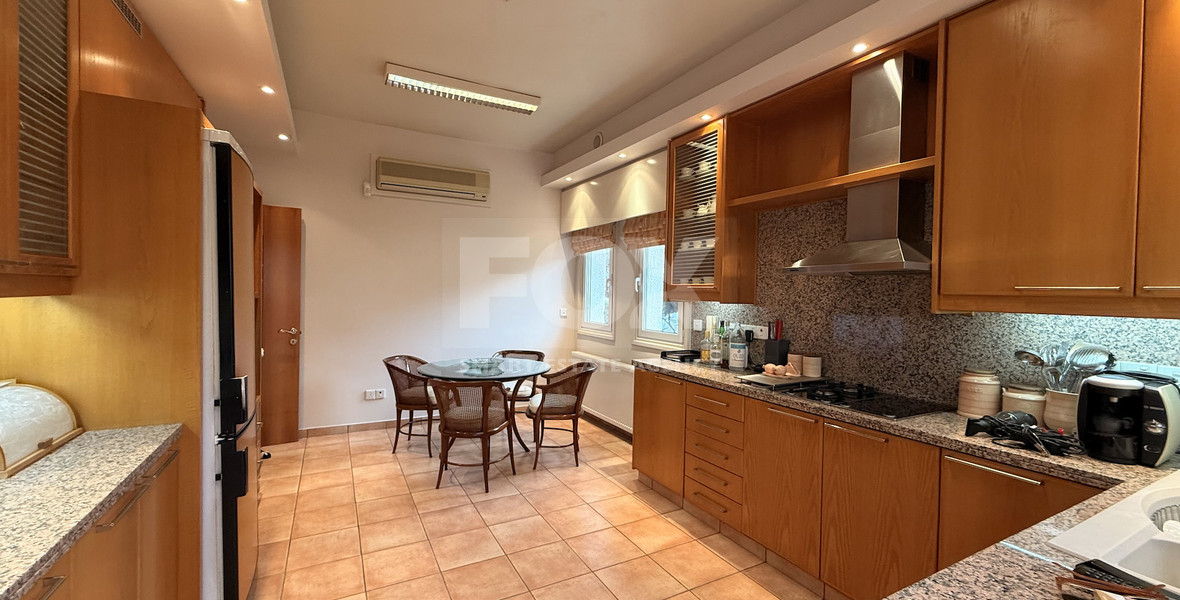 FOR RENT THREE BEDROOM DETACHED HOUSE ON A BIG PLOT IN KAPSALOS