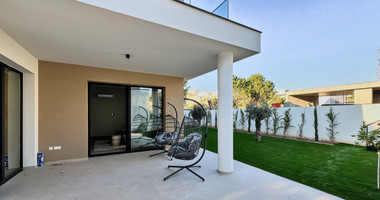 Luxury 4 Bedroom Family Residence in Agios Tychonas, Limassol