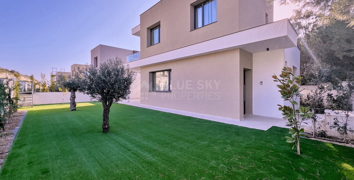 Luxury 4 Bedroom Family Residence in Agios Tychonas, Limassol