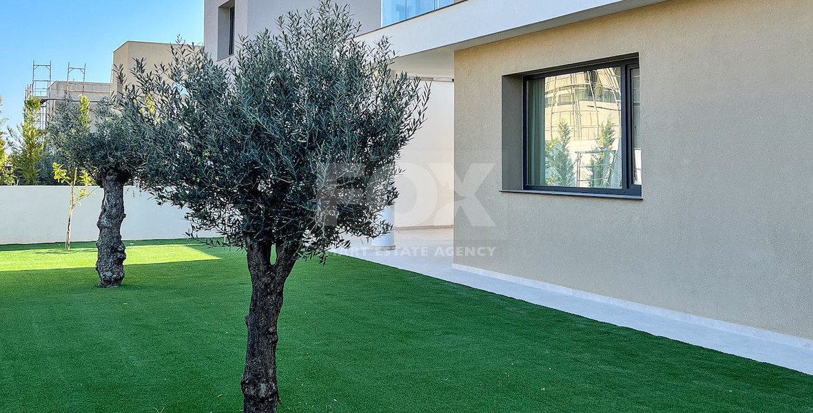 Luxury 4 Bedroom Family Residence in Agios Tychonas, Limassol