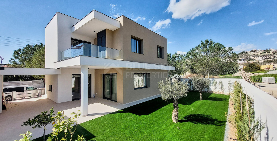 Luxury 4 Bedroom Family Residence in Agios Tychonas, Limassol