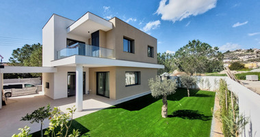 Luxury 4 Bedroom Family Residence in Agios Tychonas, Limassol