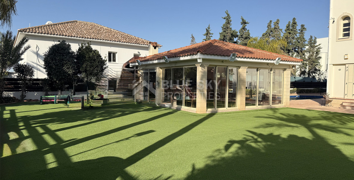 SALE: ELEGANT VILLA IN THE KALOGYRI AREA OF LIMASSOL WITH LARGE GARDENS AND ENTERTAINING AREAS.