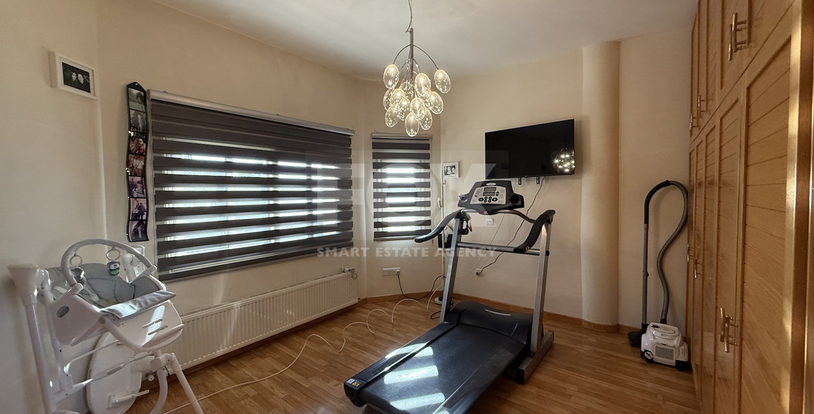 SALE: ELEGANT VILLA IN THE KALOGYRI AREA OF LIMASSOL WITH LARGE GARDENS AND ENTERTAINING AREAS.