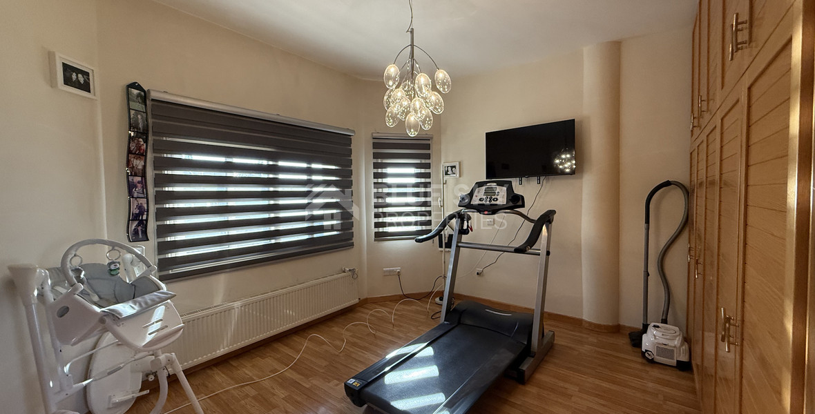 SALE: ELEGANT VILLA IN THE KALOGYRI AREA OF LIMASSOL WITH LARGE GARDENS AND ENTERTAINING AREAS.