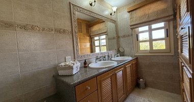 SALE: ELEGANT VILLA IN THE KALOGYRI AREA OF LIMASSOL WITH LARGE GARDENS AND ENTERTAINING AREAS.