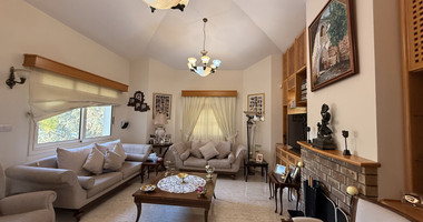 SALE: ELEGANT VILLA IN THE KALOGYRI AREA OF LIMASSOL WITH LARGE GARDENS AND ENTERTAINING AREAS.