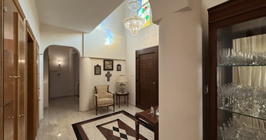 SALE: ELEGANT VILLA IN THE KALOGYRI AREA OF LIMASSOL WITH LARGE GARDENS AND ENTERTAINING AREAS.