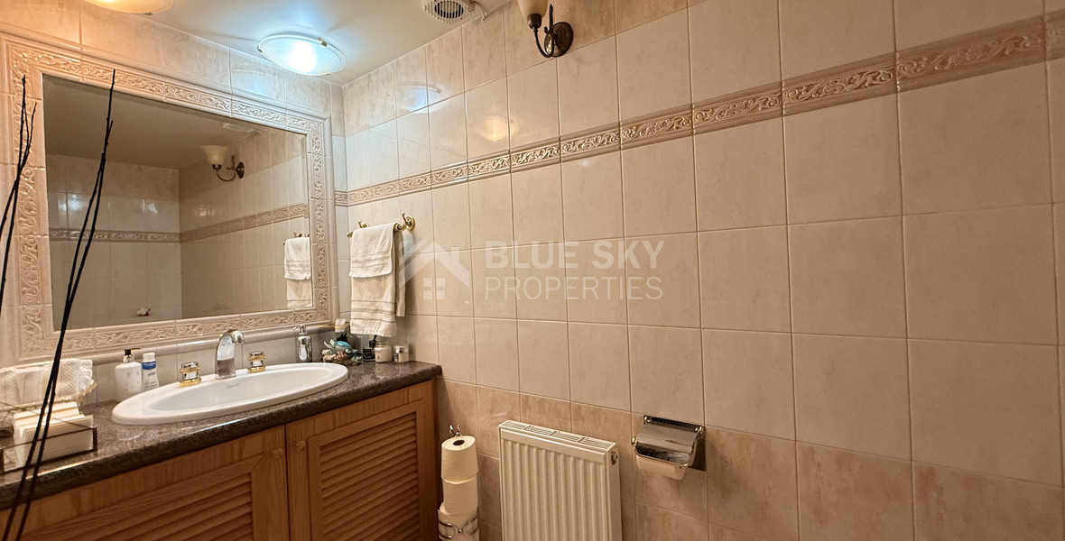 SALE: ELEGANT VILLA IN THE KALOGYRI AREA OF LIMASSOL WITH LARGE GARDENS AND ENTERTAINING AREAS.