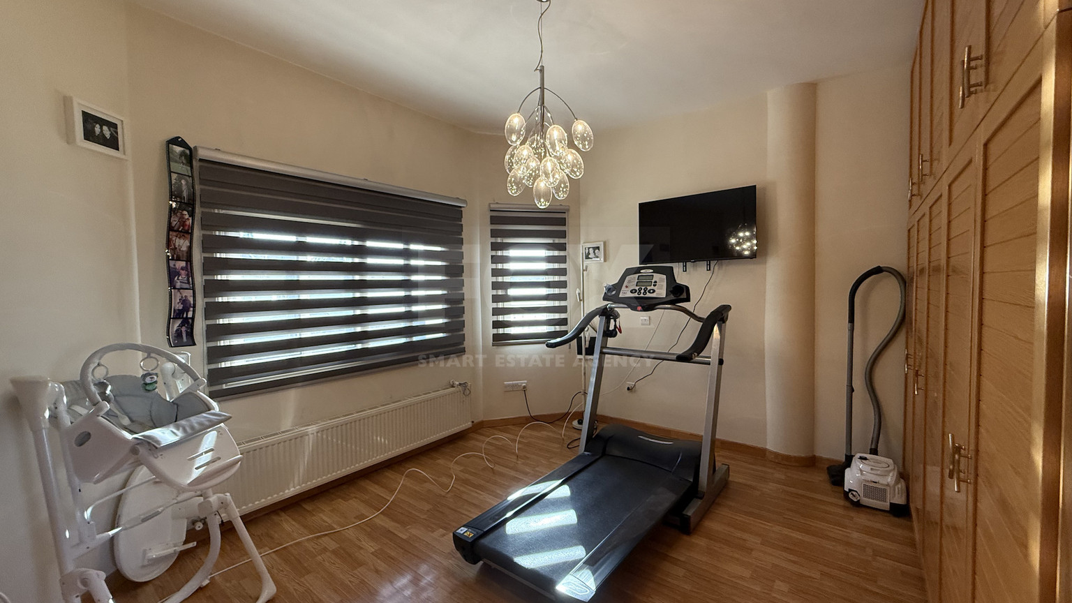 SALE: ELEGANT VILLA IN THE KALOGYRI AREA OF LIMASSOL WITH LARGE GARDENS AND ENTERTAINING AREAS.