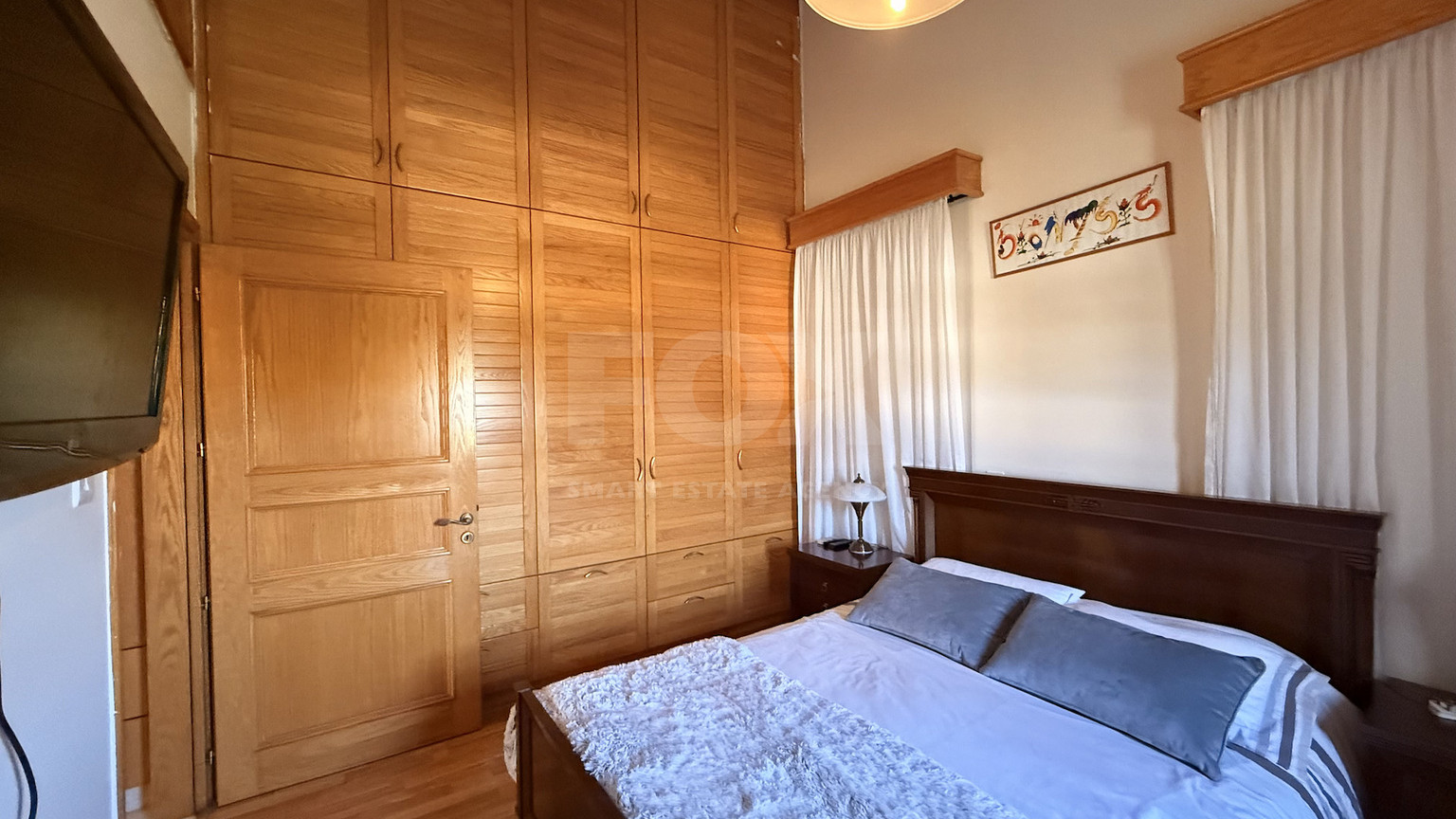 SALE: ELEGANT VILLA IN THE KALOGYRI AREA OF LIMASSOL WITH LARGE GARDENS AND ENTERTAINING AREAS.