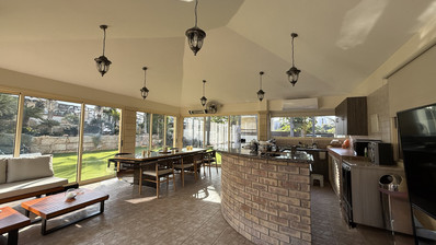SALE: ELEGANT VILLA IN THE KALOGYRI AREA OF LIMASSOL WITH LARGE GARDENS AND ENTERTAINING AREAS.
