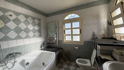 SALE: ELEGANT VILLA IN THE KALOGYRI AREA OF LIMASSOL WITH LARGE GARDENS AND ENTERTAINING AREAS.