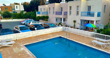 Fully Furnished One Bedroom Apartment with communal swimming pool in Universal Area, for rent