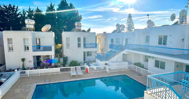 Fully Furnished One Bedroom Apartment with communal swimming pool in Universal Area, for rent